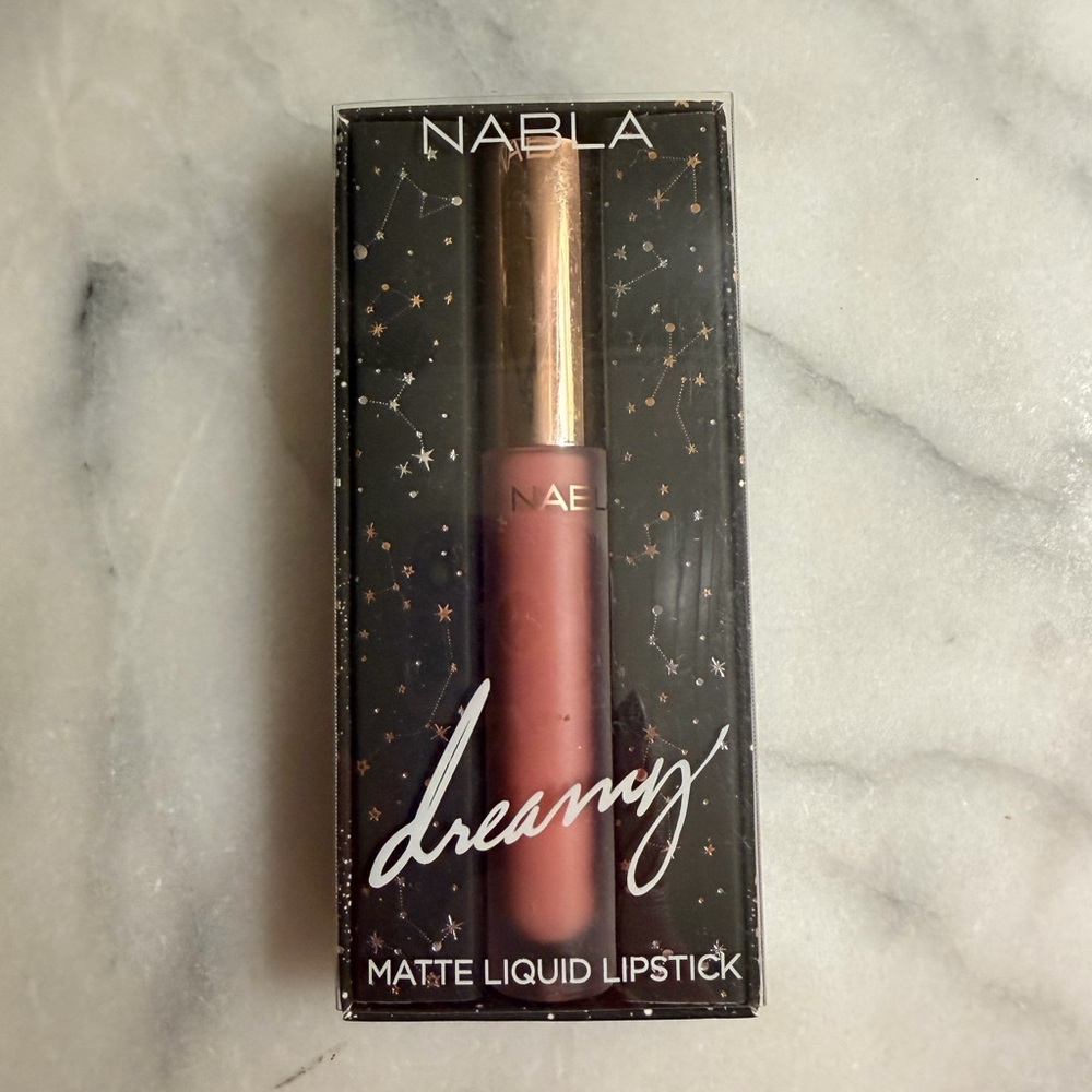 NABLA Dreamy Matte Liquid Lip- Shade VANILLA QUEEN